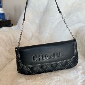 Gifted purse but never used.  Wear it out on a day you want to go light duty.